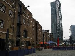 * Docklands plaza.jpg